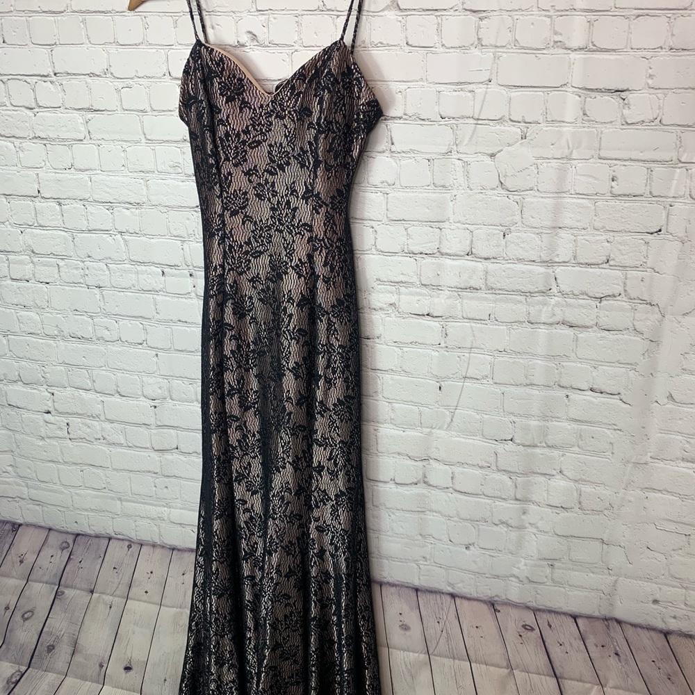 Ynes Backless Nude Dress Size Medium